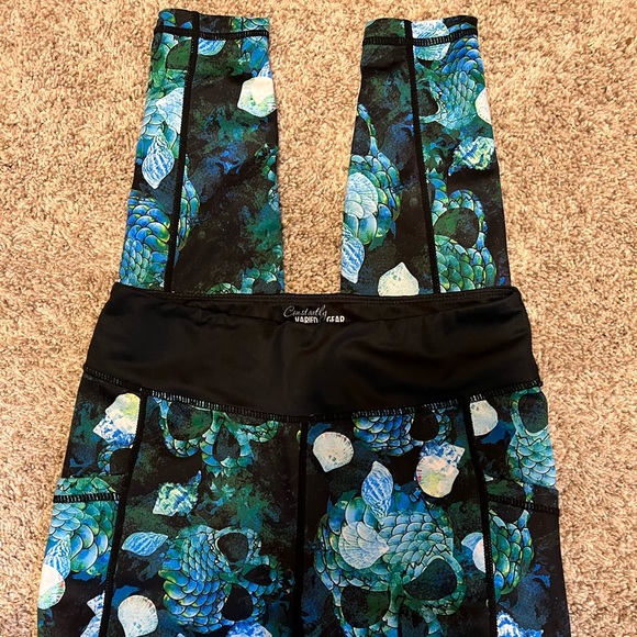 CVG Retired Mermaid Skull full length leggings - Picture 4 of 4